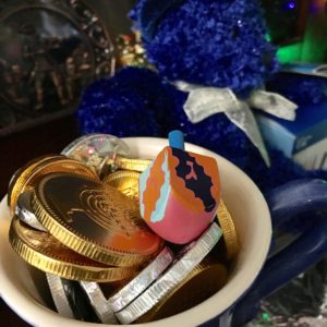 Hanukkah coins gelt dreidel